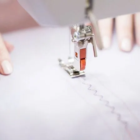 Bernina 335 Sewing Machine