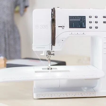 Bernina 335 Sewing Machine