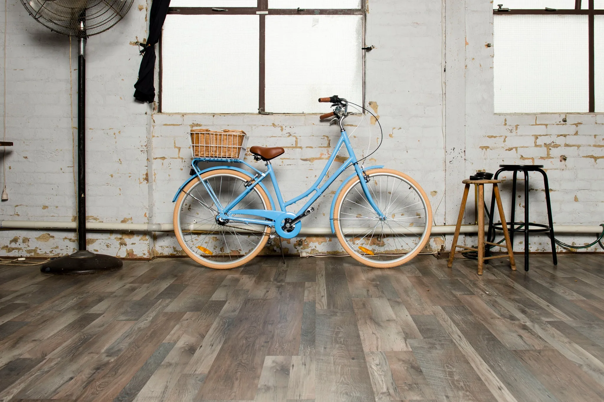 Ladies Deluxe Vintage Bike Baby Blue