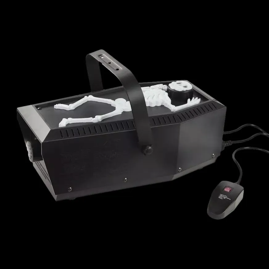 "Deluxe Fogger with Remote" Special Effects Machine