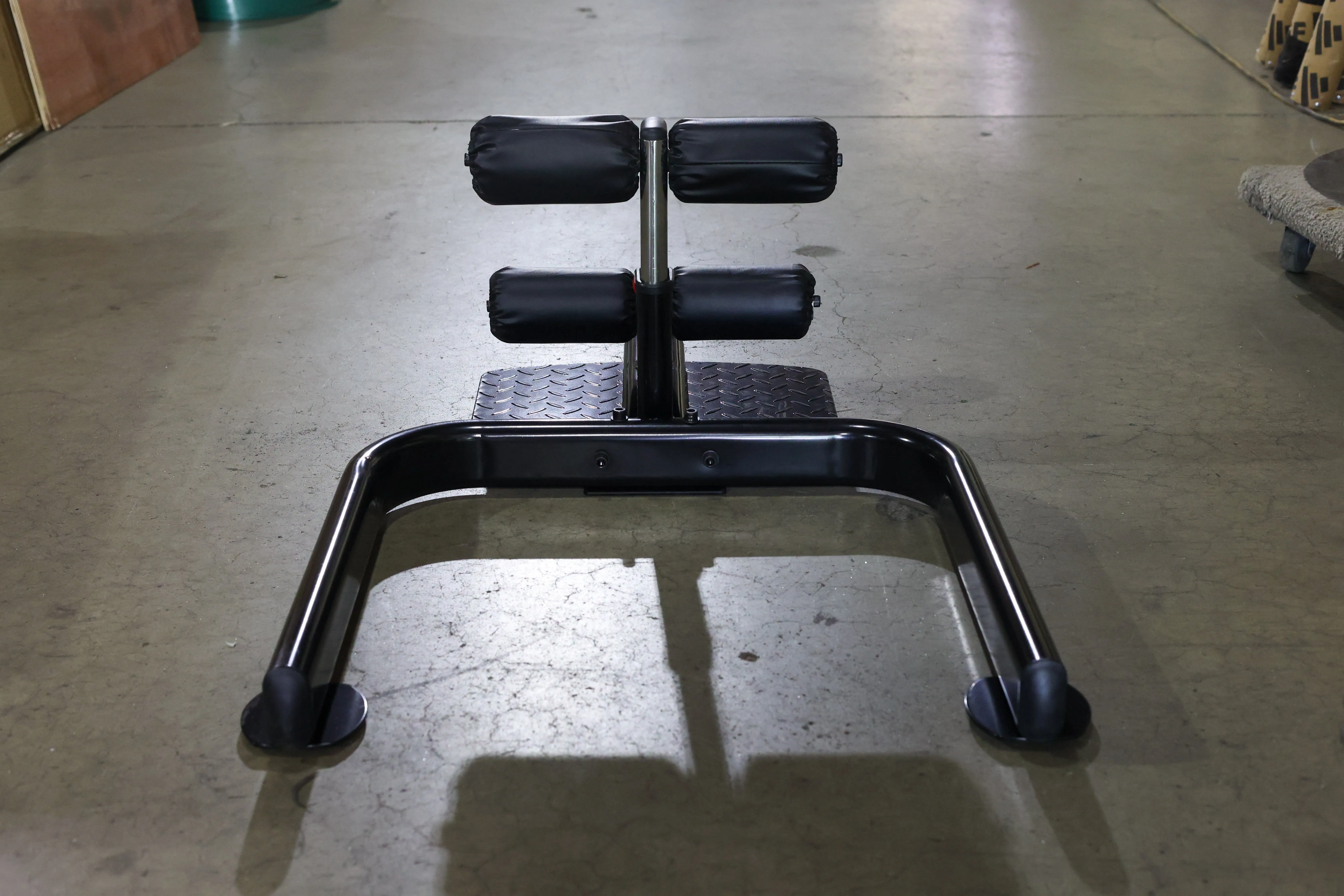 Sissy Squat Machine